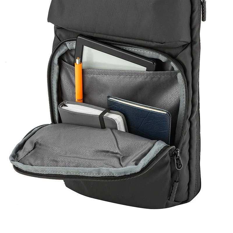 Мъжка раница през рамо за iPad Mini, Silver Flame, K012-1, Черна